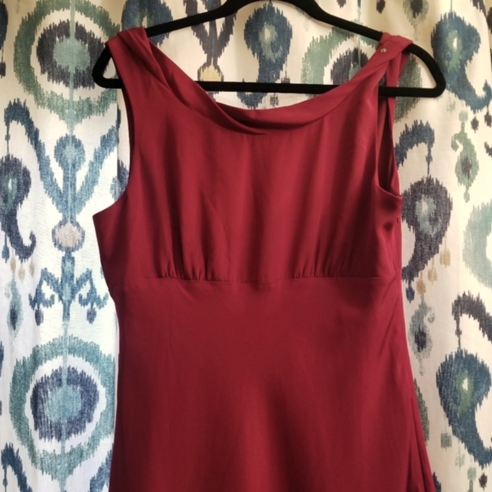 Dress - Picture 2 of 5